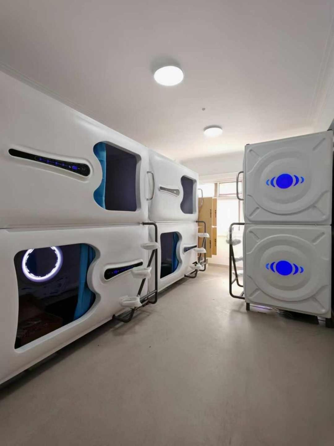 Bunk Bed Mixed Dormitory Room
